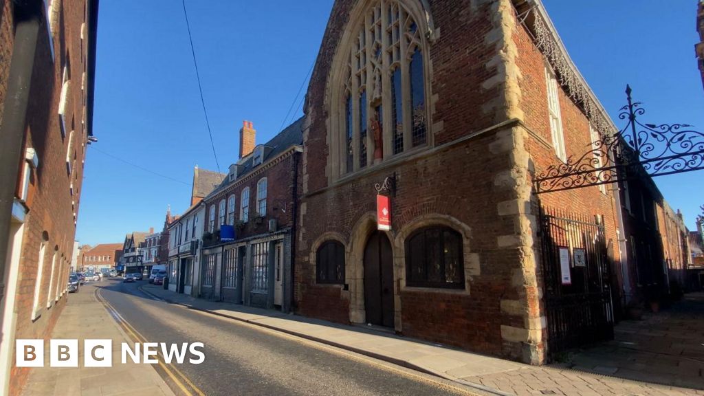 Lorries 'damaging' Historical Boston Buildings - Campaigners