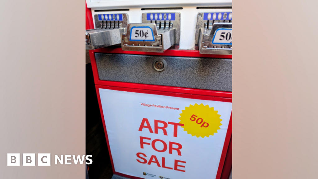 Vending machine to pop out tiny artworks for 50p