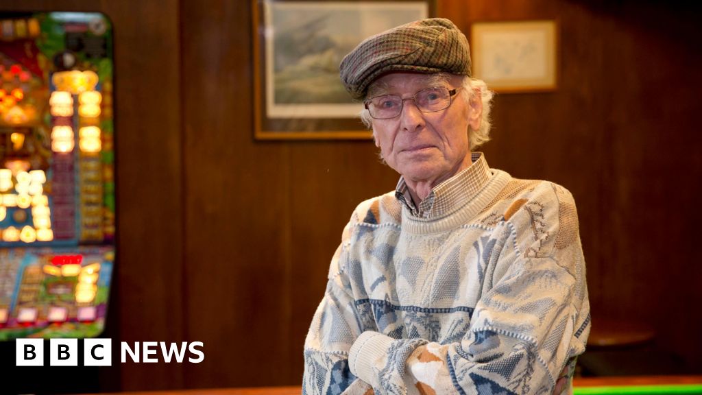 Still Game actor Jimmy Martin dies aged 93