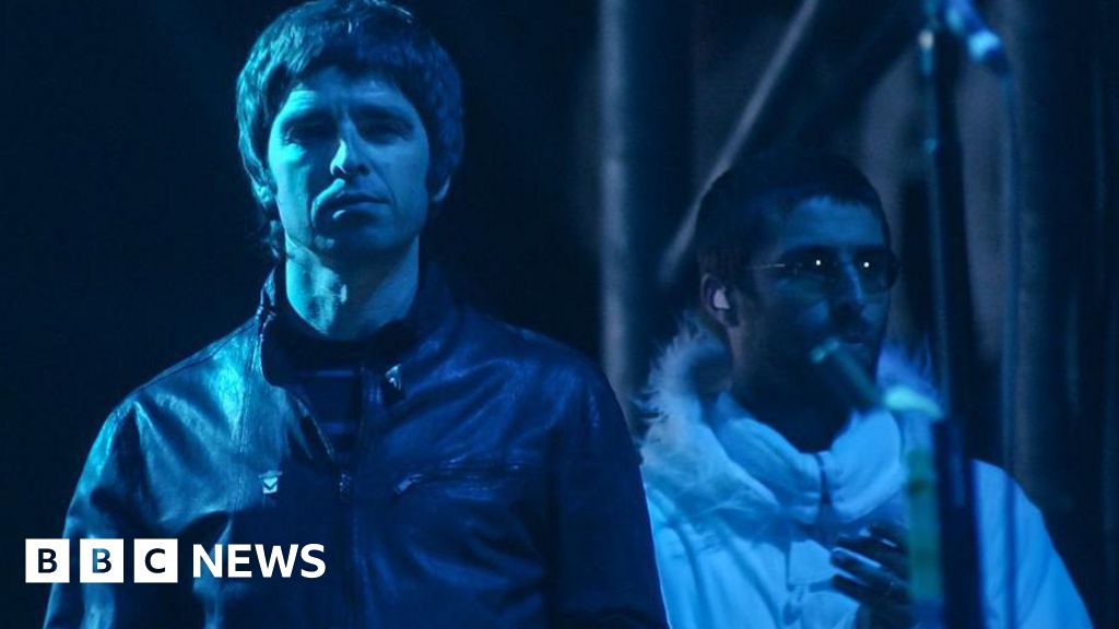 Gallagher brothers tease Oasis reunion