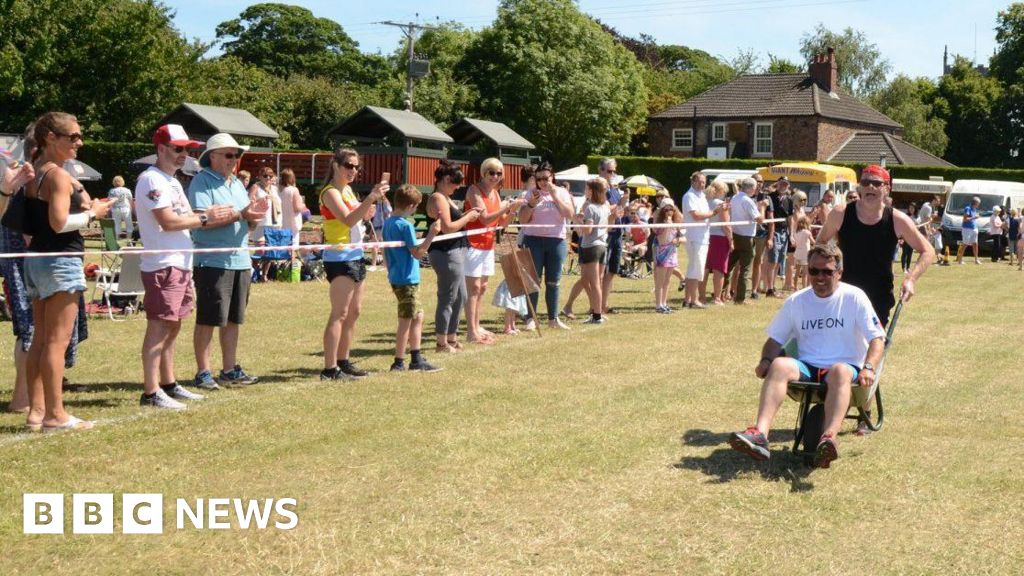 bbc.co.uk - David McKenna - Belton Barrow Race to go pub to pub for first time since Covid