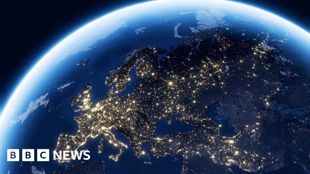 UK company sends factory with 1,000C furnace into space thumbnail