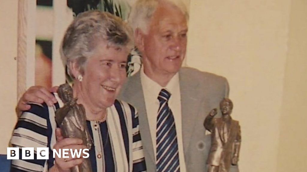 Sir Bobby’s Robson’s Ipswich Town secretary retires after 70 years