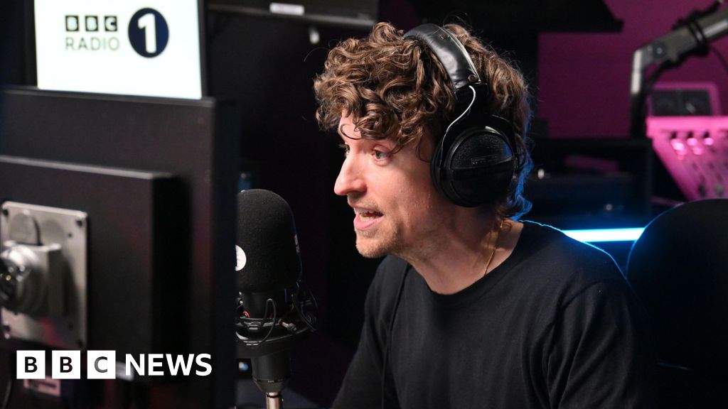 Radio 1 Breakfast Show visits Sunderland ahead of Big Weekend