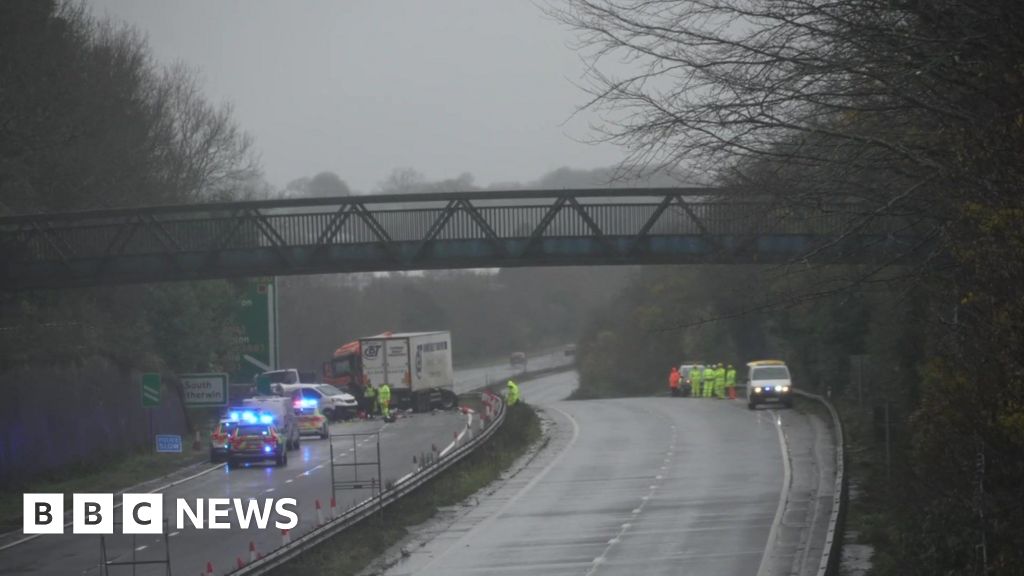 Road worker dies after multi-vehicle crash on A30