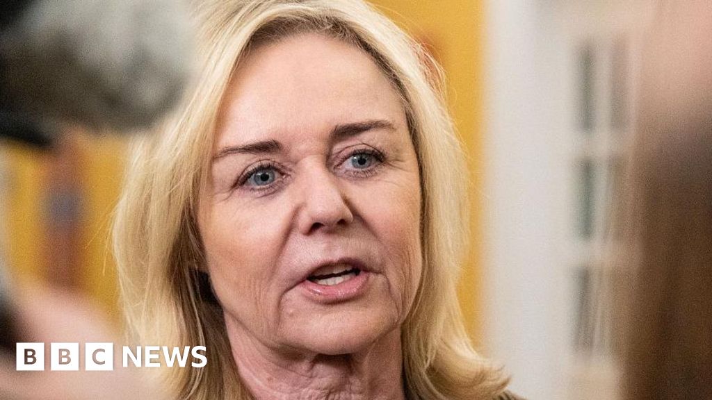 Норвежката полиция разследва високопоставен дипломат за връзки с Епщайн