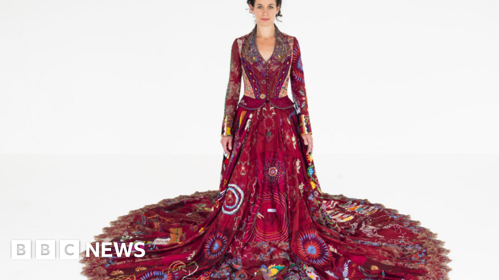 Dress embroidery project goes on display in Somerset - BBC News