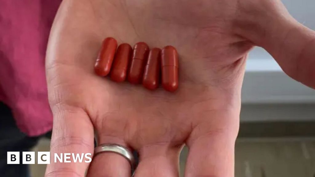 Doctors trialling 'poo pills' to flush out dangerous superbugs