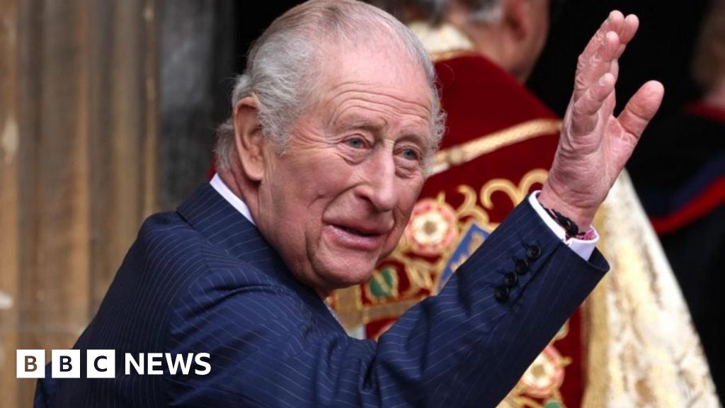 Royals attend Windsor Easter Sunday service