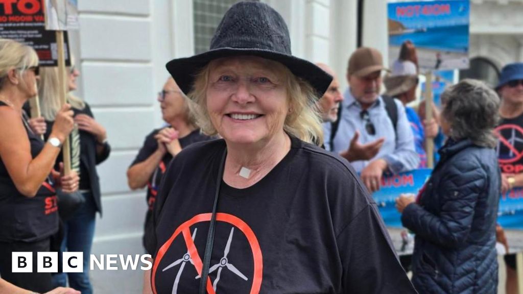 bbc.co.uk - Alex Blake - Concerns over &pound;4.5bn Manx wind farm plan surging, say protesters