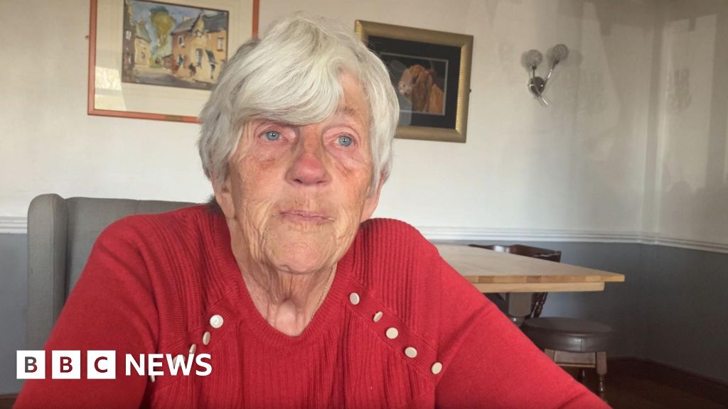 bbc.co.uk - Victoria Scheer - Pride of Britain winner Sandra Blockley thanks community after house fire