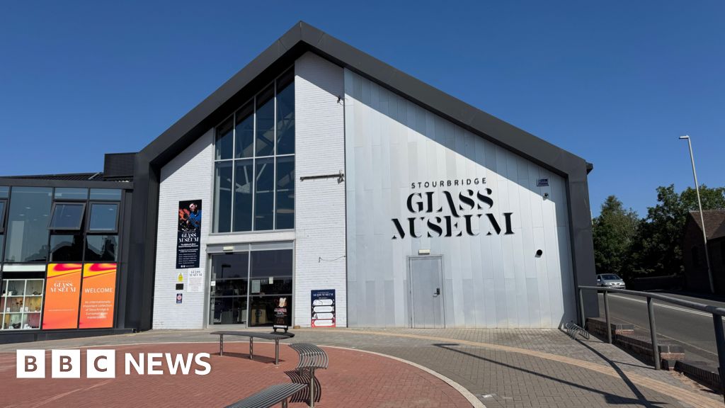 bbc.co.uk - Kevin Reide - Stourbridge Glass Museum calls for financial support