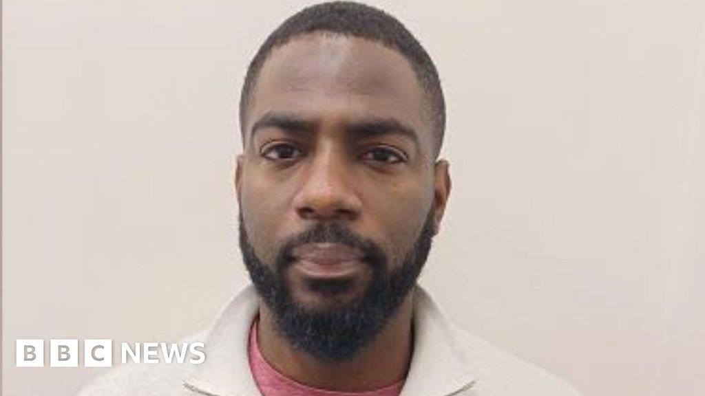 bbc.co.uk - Amy Clarke - Prison guard and gang jailed for smuggling contraband into jail