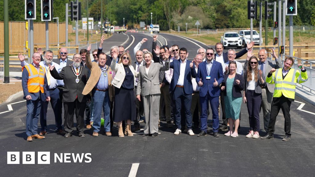 Town gets red carpet treatment for fashion show
