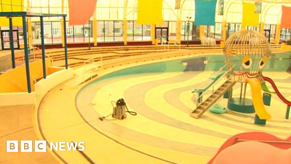 Rhyl's new promenade water park plans approved BBC News