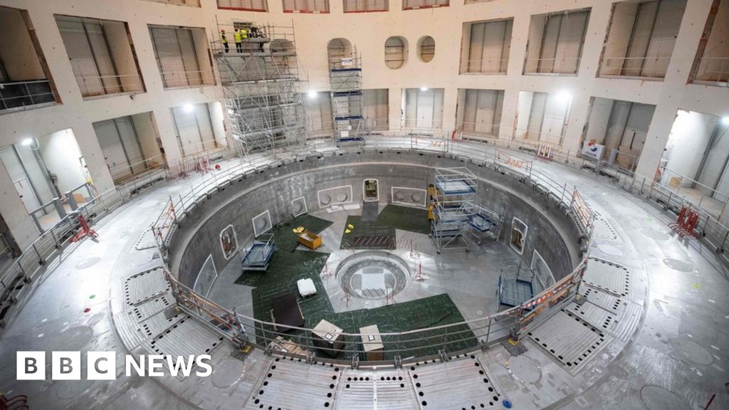 Iter: World's largest nuclear fusion project begins assembly