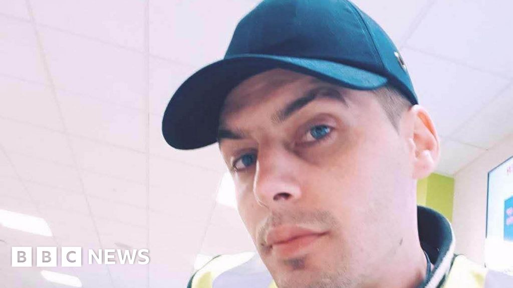 Man fatally shot at police station 'licked knife', inquest hears