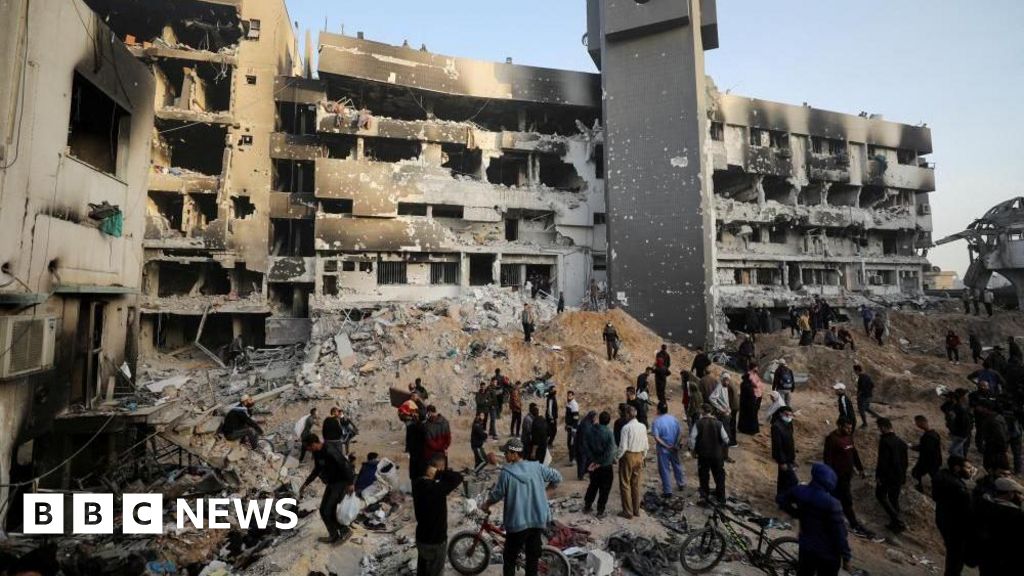 Масови гробове и чували за трупове: болница al-Shifa, след като Израел изтегли силите си