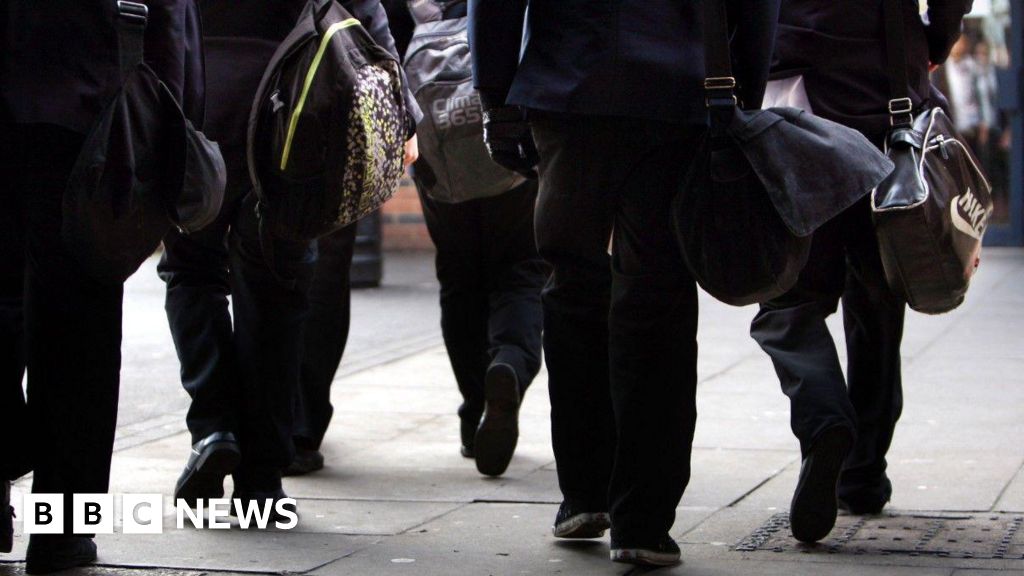 Parents across UK urged to meet secondary school application deadlines amid varying allocation rates