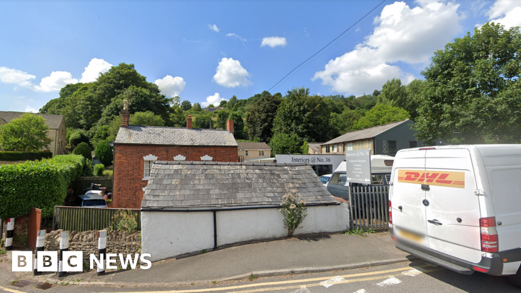 business faces closure due to roadworks BBC News