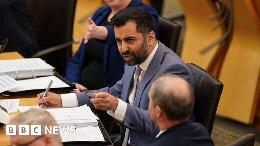 Yousaf’s first FMQs hit by series of disruptions