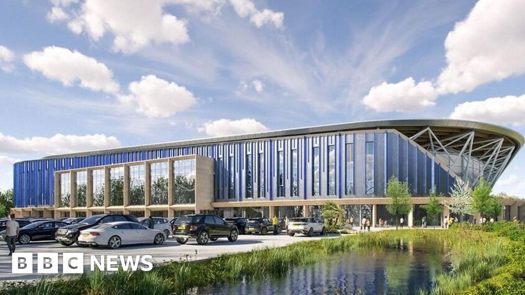 Stadium approval &#39;great result&#39;, MPs and fans say