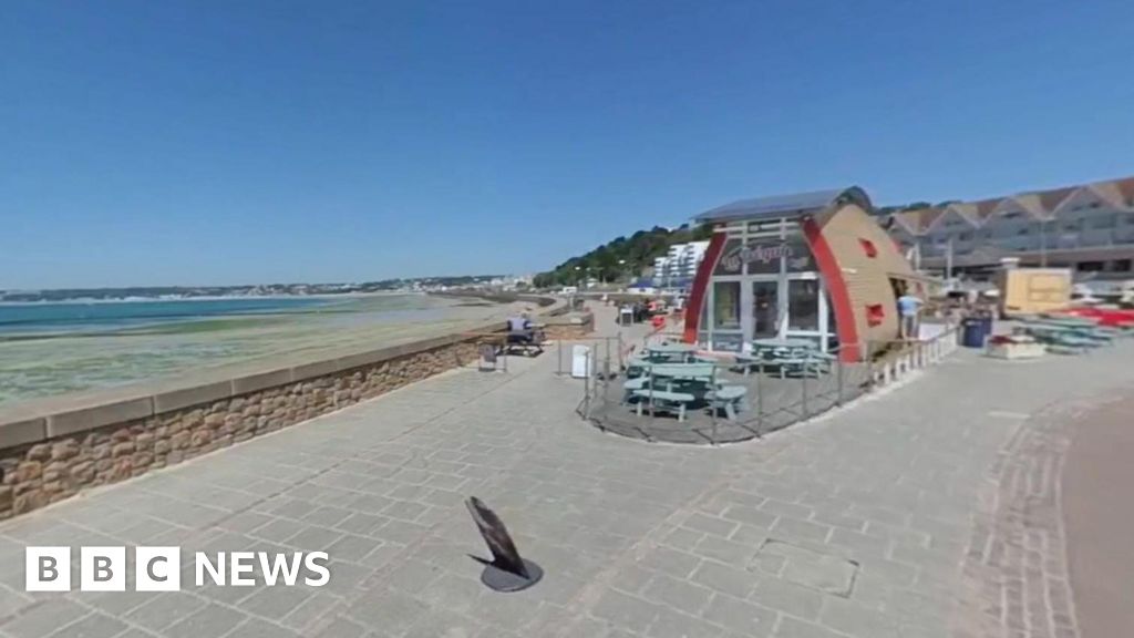 5km charity walkers to create 'river of orange' in Jersey