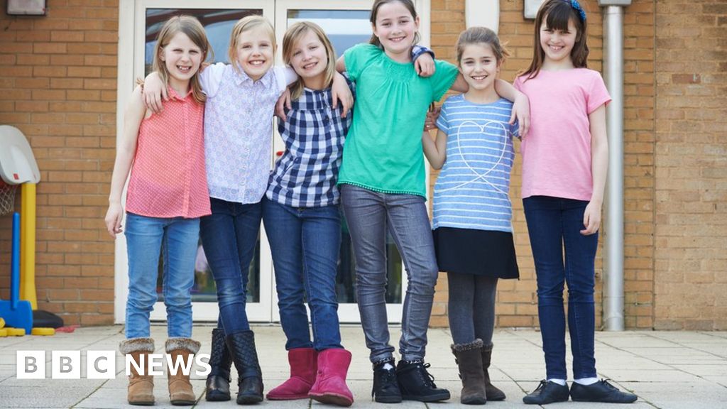 Top state schools 'dominated by richest families' BBC News