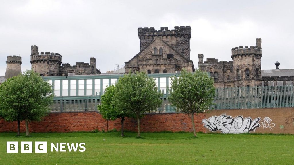 AmyLeanne Stringfellow murder suspect dies in jail BBC News