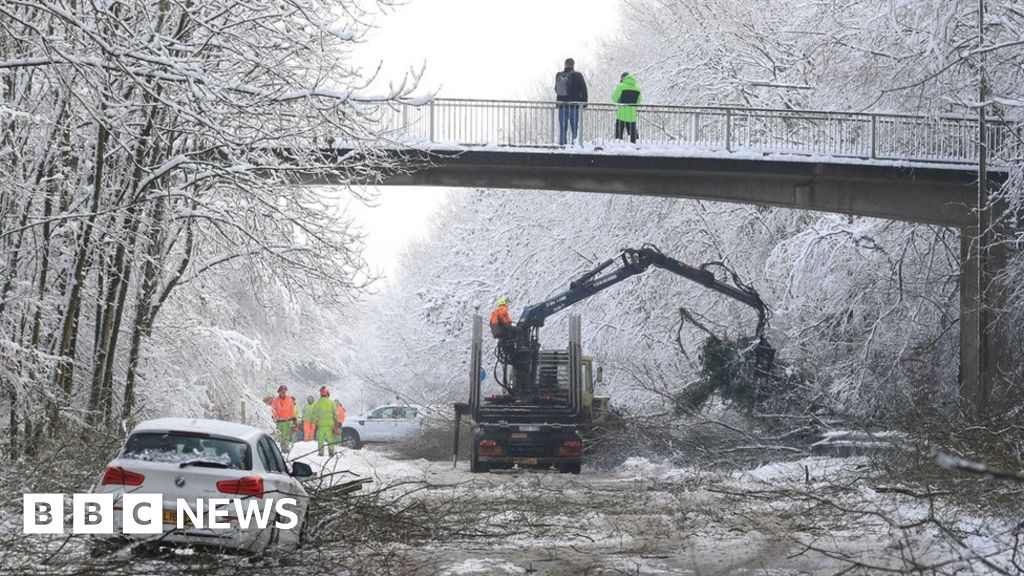 UK weather: Snow and ice still causing disruption