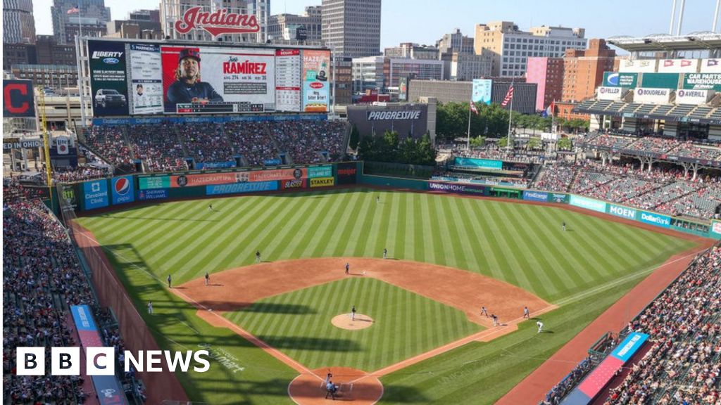 Cleveland Indians weighed boycott in St. Louis, chose to play on