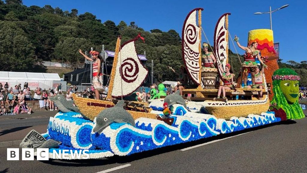 Jersey sports club wins the top Battle of Flowers award