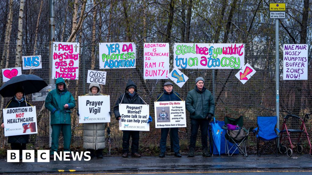 MSPs back abortion clinic buffer zone bill at first stage