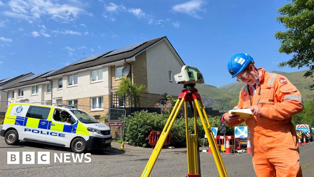 bbc.co.uk - Cost of evacuating subsiding Clackmannanshire village reaches &pound;1.2m