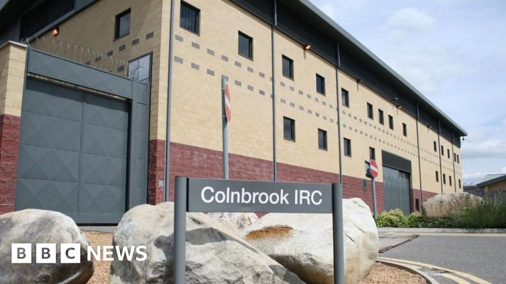 Firm told to scrap floristry and gym roles at detention centre