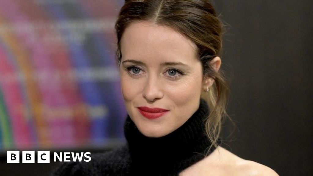 claire-foy-the-crown-star-faced-significant-risk-from-stalker