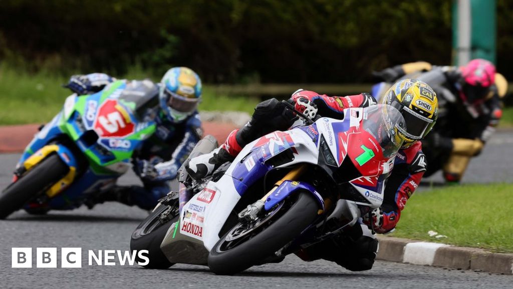 North West 200: Council's £275,000 funding gets go ahead - BBC News