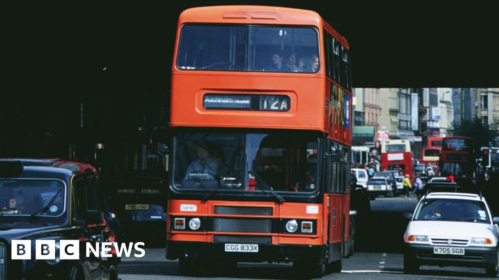 Could Glasgow return to the orange buses of the 80s?