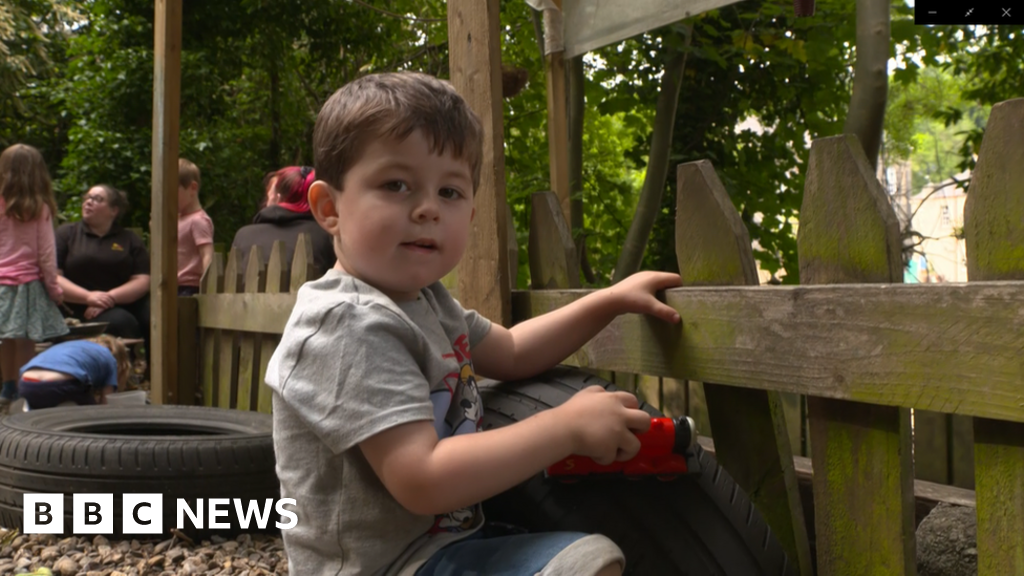 Nurseries in England: Parents asked about proposed change to carer ratios