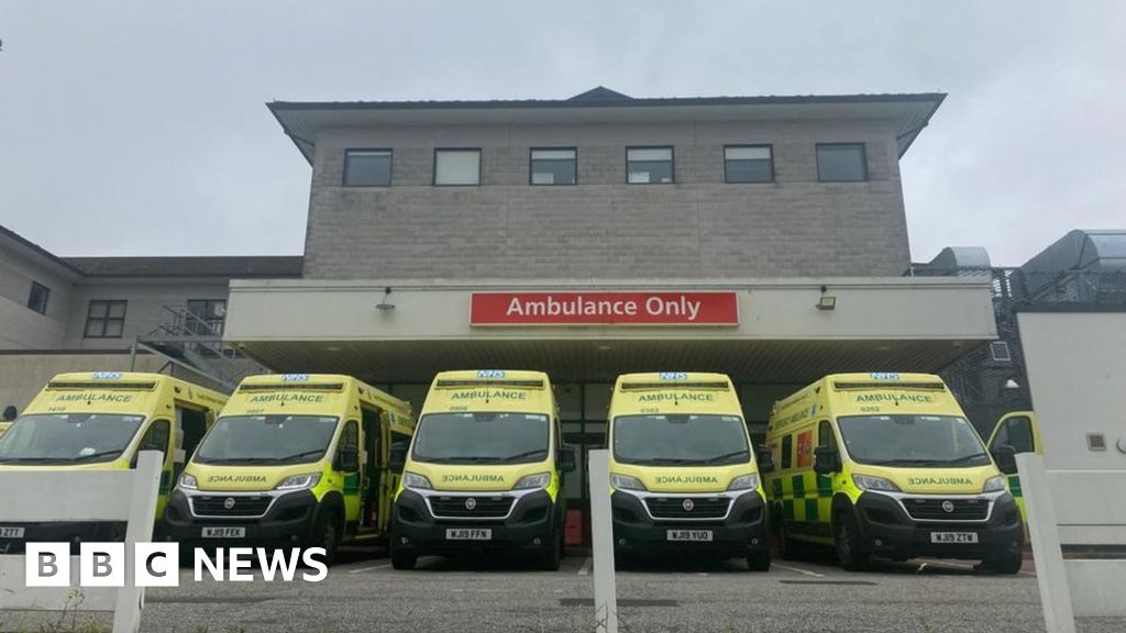 Cornwall mother, 90, in 40-hour wait for ambulance
