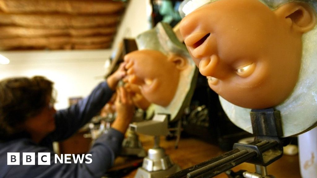 Sex doll �brothel� Paris council to decide on future of Sex doll �brothel� Paris council to decide on future of