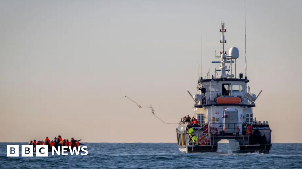 Minister in Belgium after migrant boat launches