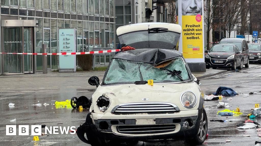 Sereting mobil datang sebagai migrasi di garis depan pemilihan Jerman