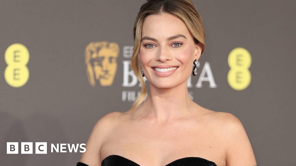 Baftas 2024: Hollywood stars light up red carpet