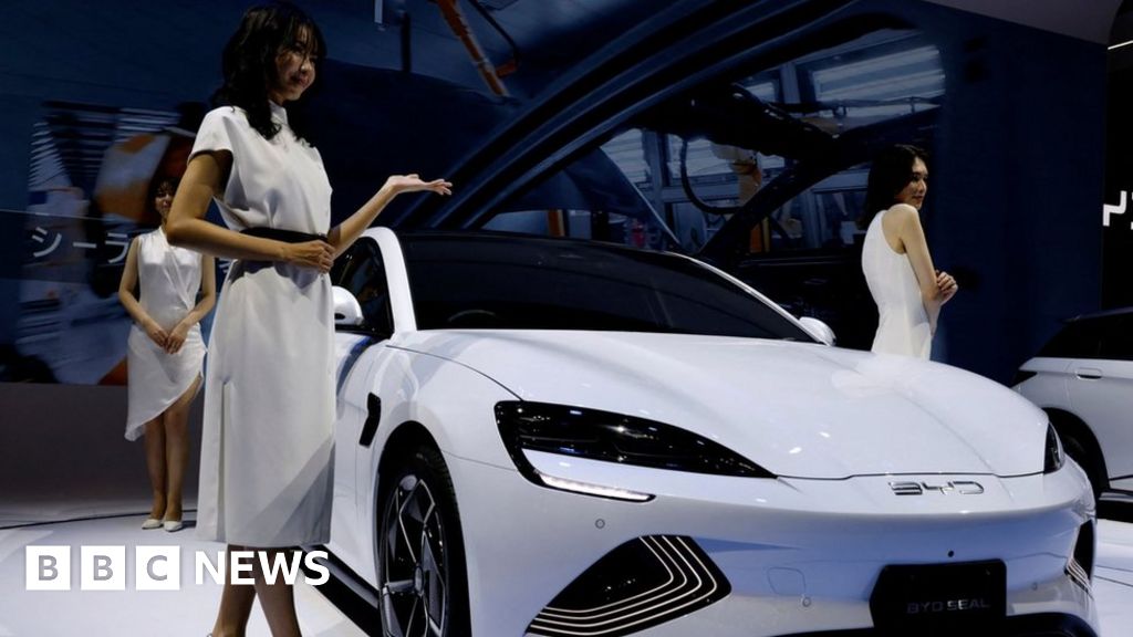 Китайската BYD е по-близо до първото място за електрически автомобили на Tesla