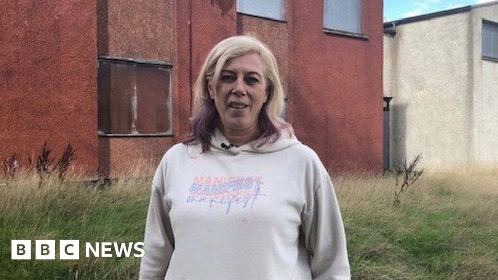 Last residents of derelict Livingston estate to leave