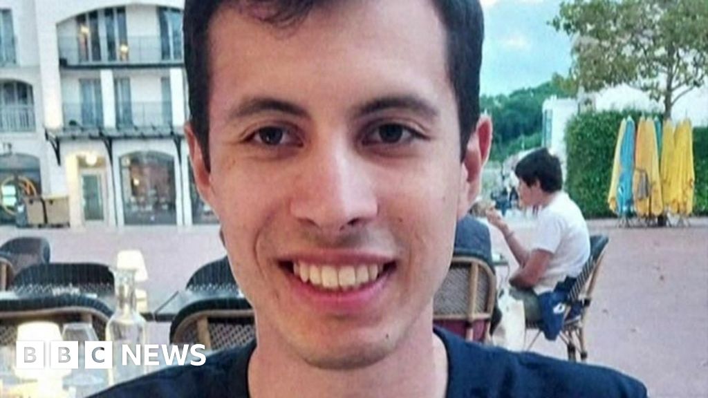 Вълна от арести за убийството на френски националист засилва натиска върху крайната левица