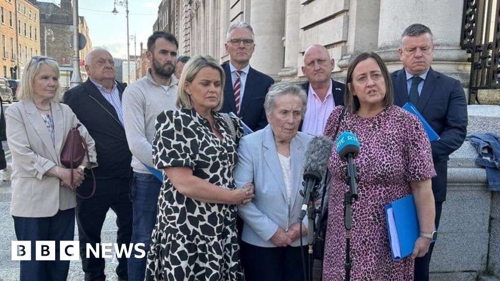 Irish Deputy PM Meets Family Demanding Inquiry into 1997 GAA Chairman Murder