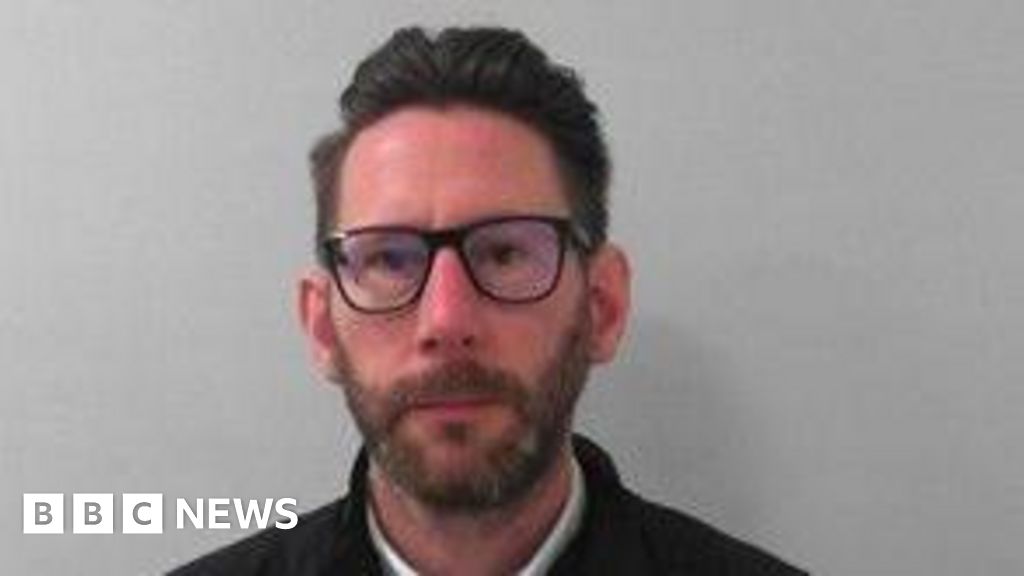 Gambling addict jailed for £500k employer theft