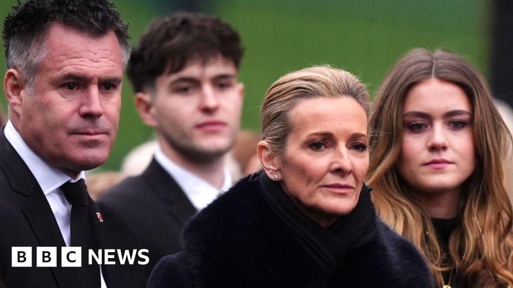 Yorath remembered at funeral as 'funny, humble man'